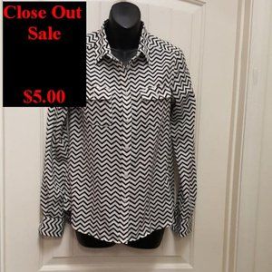 American Eagle Outfitters Black& White Long Sleeve